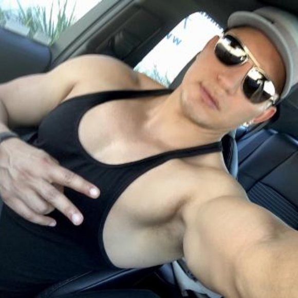 Meet your Posher, Gio - Picture 13 of 15